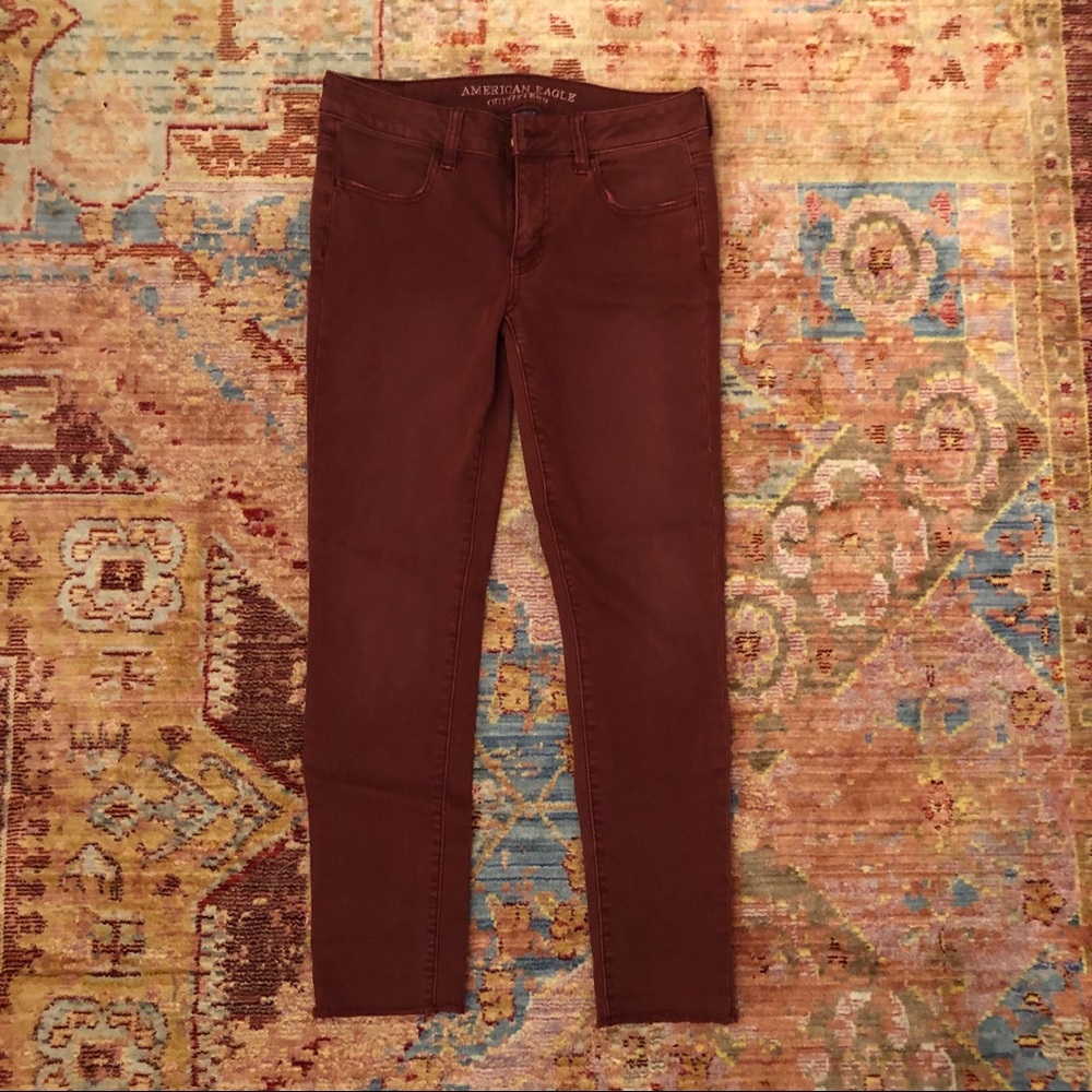 Maroon American Eagle jeggings